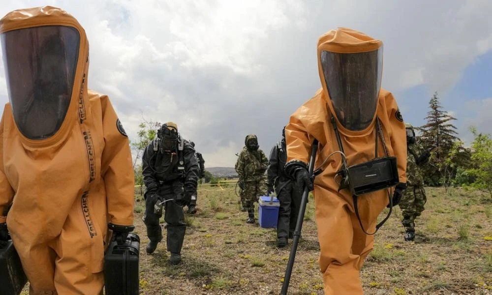 Εξοργισμένη η Ρωσία επιτίθεται στις ΗΠΑ: «Απάνθρωπη η μεταφορά ραδιενεργών πυρομαχικών ουρανίου στην Ουκρανία!»